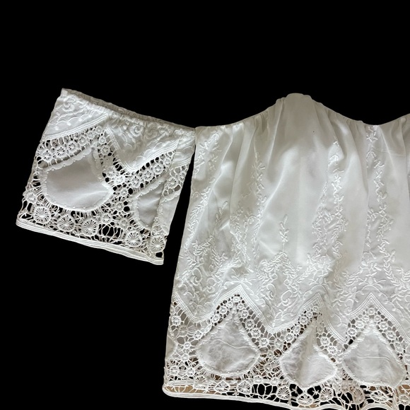 Lucy Paris White Lace Off-the-Shoulder Bustier Top Women’s Size S Eyelet Coastal - Picture 2 of 10